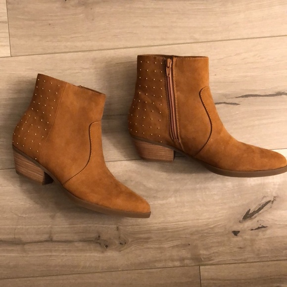 NEW Guess booties - Picture 4 of 13